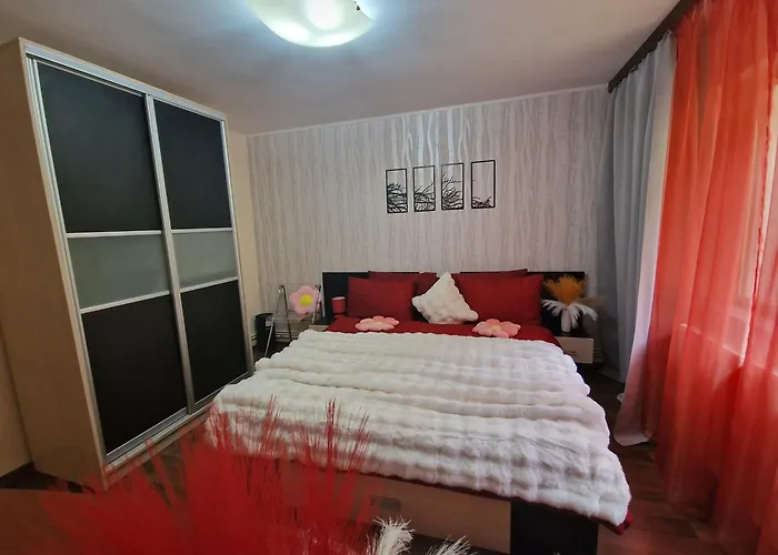 Apartament Red & Yellow
